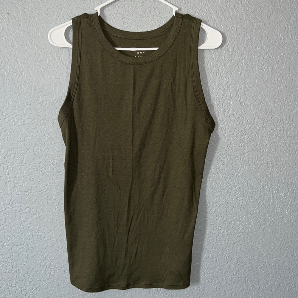3/$15 Ribbed tank